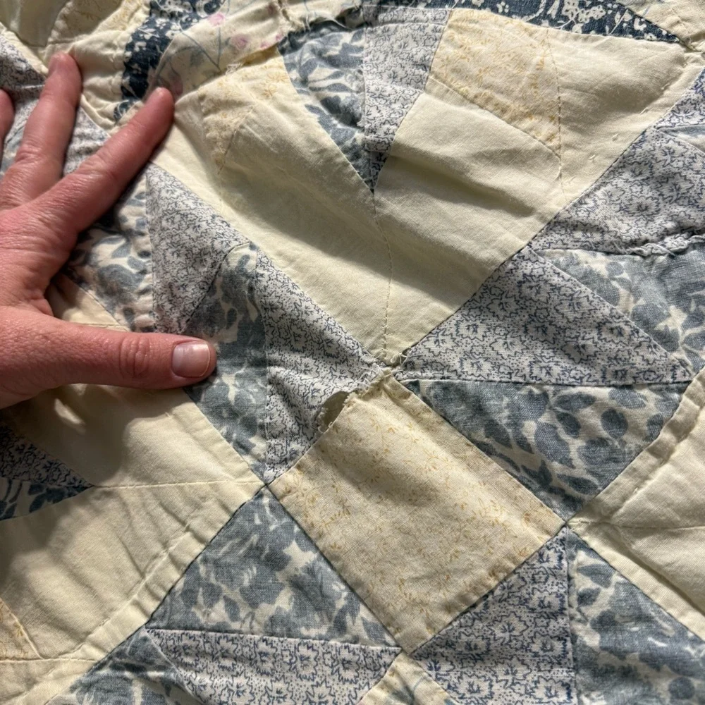 Vintage handmade star patchwork quilt + pillow sham set blue pink 80”x80”